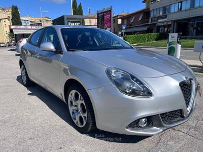 Alfa Romeo Giulietta Alfa Romeo Giulietta 1.6 JTDM 16V Business #10906 Argento usata Bastia Umbra