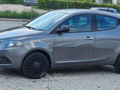 Lancia Ypsilon 5 porte S&S Hybrid Gold Grigio usata Perugia