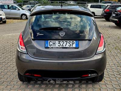Lancia Ypsilon 5 porte S&S Hybrid Gold Grigio usata Perugia