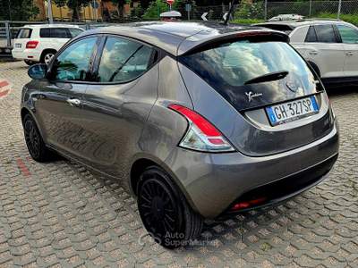 Lancia Ypsilon 5 porte S&S Hybrid Gold Grigio usata Perugia