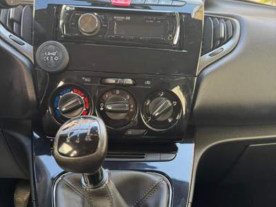 Lancia Ypsilon 16V 95 CV 5 porte S&S Platinum Bianco usata Cardito
