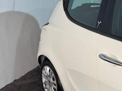 Lancia Ypsilon 16V 95 CV 5 porte S&S Platinum Bianco usata Cardito