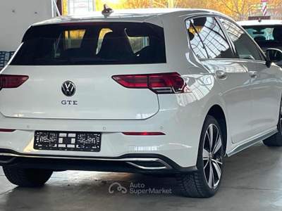 Volkswagen Golf GTE 245cv DSG 1.4TSI Plug-In Hybrid Bianco usata Trofarello