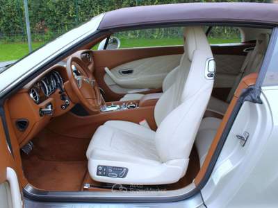 Bentley Continental GTC V8 4.0  / Tagliandi Bentley / Mulliner Grigio usata Roma