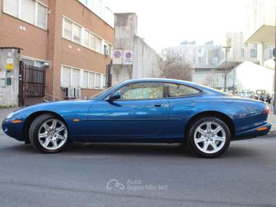 Jaguar XK 4.0 Coupé, Crs, Kilometri originali Blu/Azzurro usata Roma