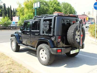 Jeep Wrangler Unlimited 2.8CRD Sahara / 10.000 € di Elaborazioni Nero usata Roma