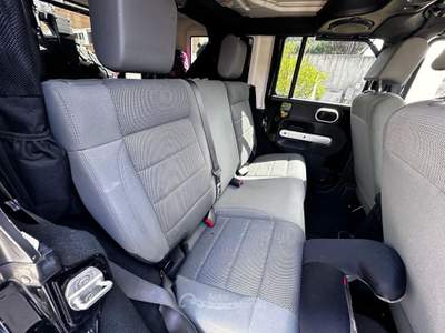 Jeep Wrangler Unlimited 2.8CRD Sahara / 10.000 € di Elaborazioni Nero usata Roma