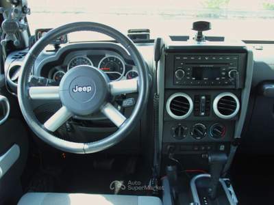 Jeep Wrangler Unlimited 2.8CRD Sahara / 10.000 € di Elaborazioni Nero usata Roma