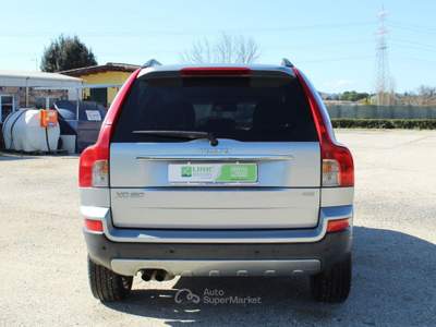 Volvo XC90 2.4 D5 / Automatica / AWD / Executive Grigio usata Roma