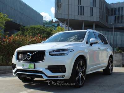 Volvo XC90 D5 AWD Geartronic 7 posti R-design,Crystal White Bianco usata Roma