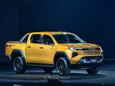 Toyota Hilux NG26 2.8 D-4D A/T 4WD 48V 4 porte Double Cab Bianco usata Scandiano