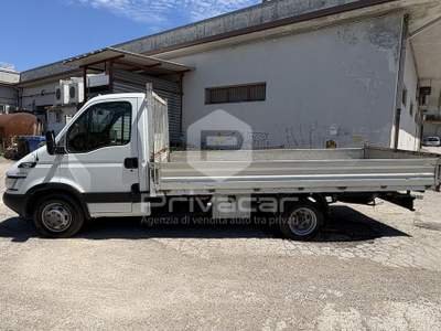 Iveco Daily IVECO Daily 35C14P 3.0 Hpi TDI PM-RG Cabinato Bianco usata Montesilvano