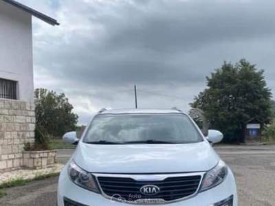 Kia Sportage Auto in perfette condizioni sia meccaniche che estetiche Bianco usata spoleto
