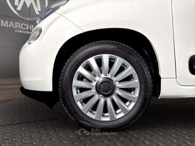 Fiat 500L 1.3 Multijet 95 CV Pop Star Bianco usata Bastia Umbra