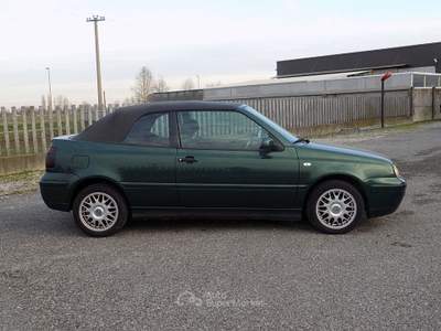 Volkswagen Golf 1.6 cat Highline Verde usata Cremosano