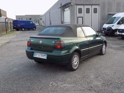 Volkswagen Golf 1.6 cat Highline Verde usata Cremosano