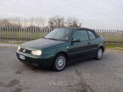 Volkswagen Golf 1.6 cat Highline Verde usata Cremosano