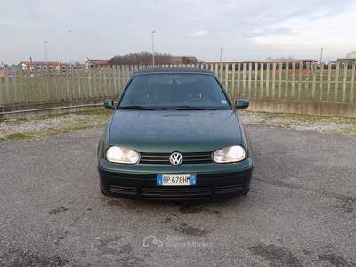 Volkswagen Golf 1.6 cat Highline Verde usata Cremosano
