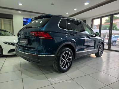 Volkswagen Tiguan 2.0 TDI 122CV SCR Life Virtual CokPit - Fari Led Blu/Azzurro usata Mirabella Imbaccari