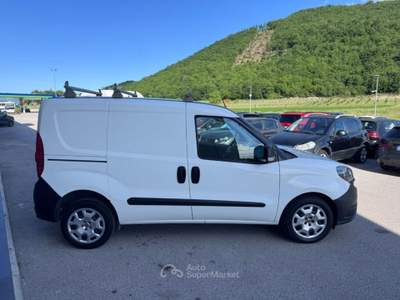 Fiat Doblò Doblò 1.6 MJT 105CV Lounge 3 POSTI + IVA ESPOSTA Bianco usata Sant'Angelo in vado