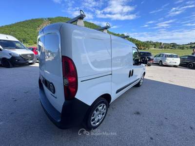 Fiat Doblò Doblò 1.6 MJT 105CV Lounge 3 POSTI + IVA ESPOSTA Bianco usata Sant'Angelo in vado