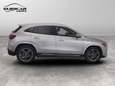 Mercedes-Benz GLA 200 D Digital Edition 8G-DCT Grigio usata Lucca