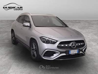 Mercedes-Benz GLA 200 D Digital Edition 8G-DCT Grigio usata Lucca