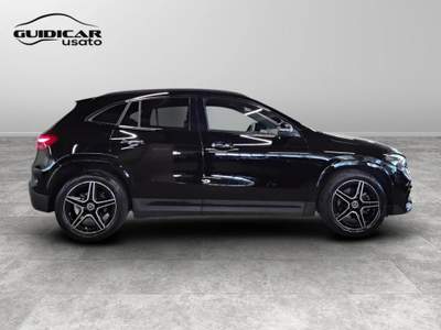 Mercedes-Benz GLA 200 D AMG Line Advanced Plus 8G-DCT Nero usata Lucca