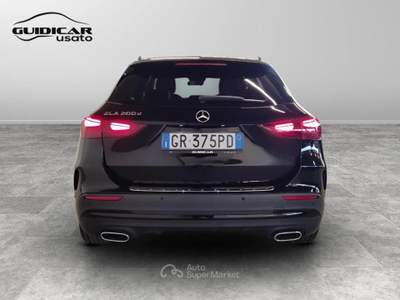 Mercedes-Benz GLA 200 D AMG Line Advanced Plus 8G-DCT Nero usata Lucca