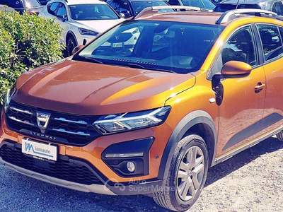Dacia Sandero COMFORT 1.0TCE 91cv ECO-G Arancione usata Roma
