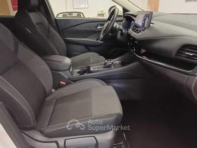 Nissan Qashqai 1.3 mhev N-Connecta 2wd 158cv xtronic Bianco usata Modica