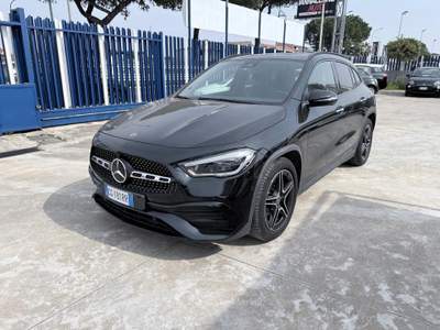 Mercedes-Benz GLA Automatic 4Matic Premium Nero usata Giugliano in Campania