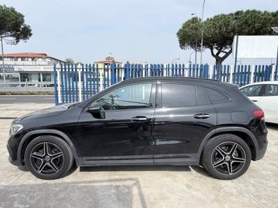 Mercedes-Benz GLA Automatic 4Matic Premium Nero usata Giugliano in Campania