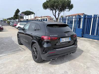 Mercedes-Benz GLA Automatic 4Matic Premium Nero usata Giugliano in Campania