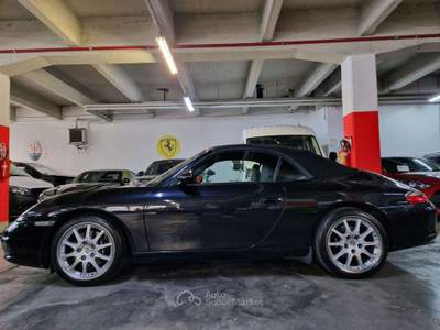 Porsche 911 996 CARRERA CABRIOLET CV.320 KM.114.500 Nero usata Torino