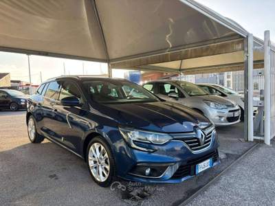 Renault Mégane Megane IV 2016 Sporter Sporter 1.5 dci energy Bose 110cv Blu/Azzurro usata Giugliano in Campania