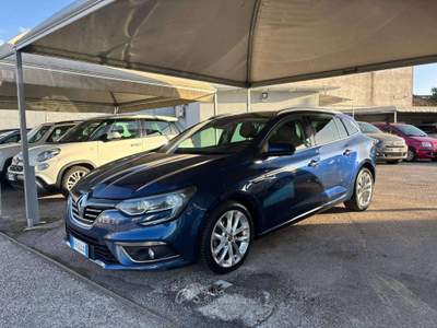 Renault Mégane Megane IV 2016 Sporter Sporter 1.5 dci energy Bose 110cv Blu/Azzurro usata Giugliano in Campania