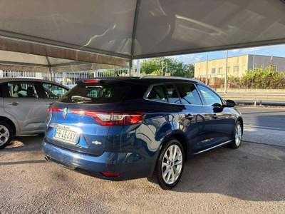 Renault Mégane Megane IV 2016 Sporter Sporter 1.5 dci energy Bose 110cv Blu/Azzurro usata Giugliano in Campania