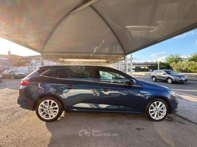 Renault Mégane Megane IV 2016 Sporter Sporter 1.5 dci energy Bose 110cv Blu/Azzurro usata Giugliano in Campania
