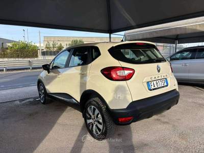 Renault Captur Captur I 2013 1.5 dci Iconic 90cv Beige usata Giugliano in Campania
