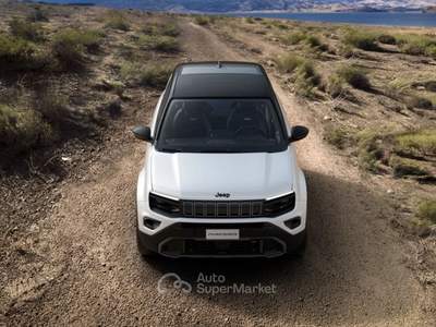 Jeep Avenger JEEP AVENGER 1.2 E-HYBRID 4XE OVERLAND 145CV Avenger 1.2 e-hybrid 4xe Overland 145cv Bianco usata Roma