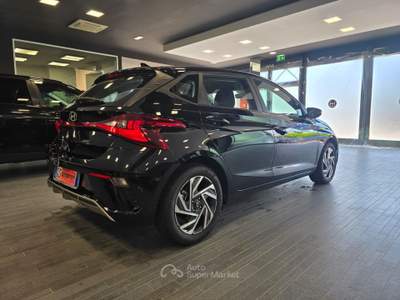 Hyundai i20 1.0 t-gdi 48V Connectline TURBO Nero usata Ferrara