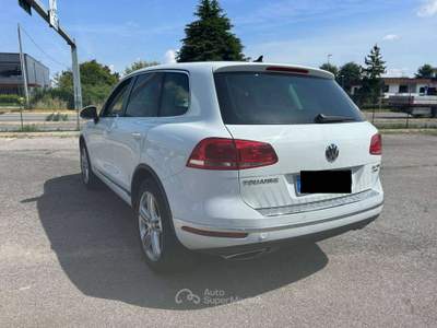 Volkswagen Touareg Touareg 3.0 V6 tdi 245cv tiptronic Bianco usata Busnago