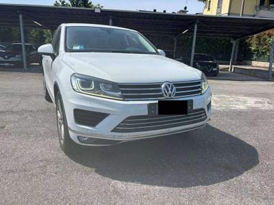 Volkswagen Touareg Touareg 3.0 V6 tdi 245cv tiptronic Bianco usata Busnago