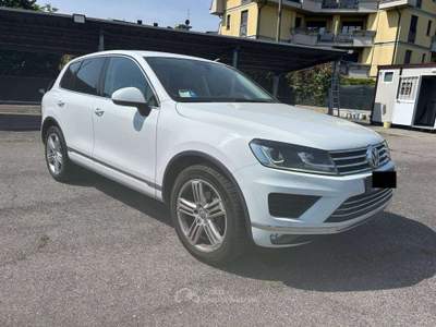 Volkswagen Touareg Touareg 3.0 V6 tdi 245cv tiptronic Bianco usata Busnago