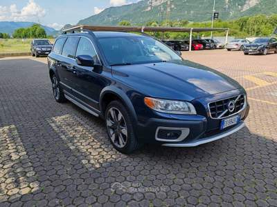 Volvo XC70 VOLVO XC70 D4 AWD MOMENTUM 2400 CC 163CV Nero usata Pian Camuno