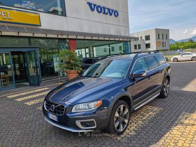 Volvo XC70 VOLVO XC70 D4 AWD MOMENTUM 2400 CC 163CV Nero usata Pian Camuno