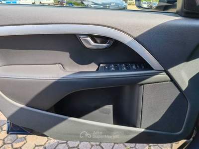 Volvo XC70 VOLVO XC70 D4 AWD MOMENTUM 2400 CC 163CV Nero usata Pian Camuno