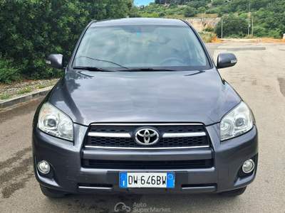 Toyota RAV4 Toyota RAV 4 RAV4 2.2 D-4D 150 CV DPF Luxury Grigio usata Cassano delle Murge