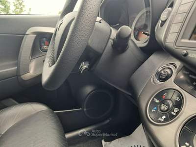 Toyota RAV4 Toyota RAV 4 RAV4 2.2 D-4D 150 CV DPF Luxury Grigio usata Cassano delle Murge